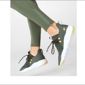 Zuma Studio sneakers 👟